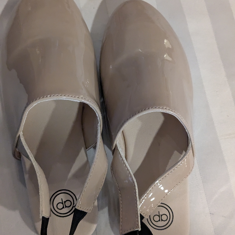 Beige Patent Leather Women's Shoes